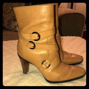 Tod’s Leather Boots